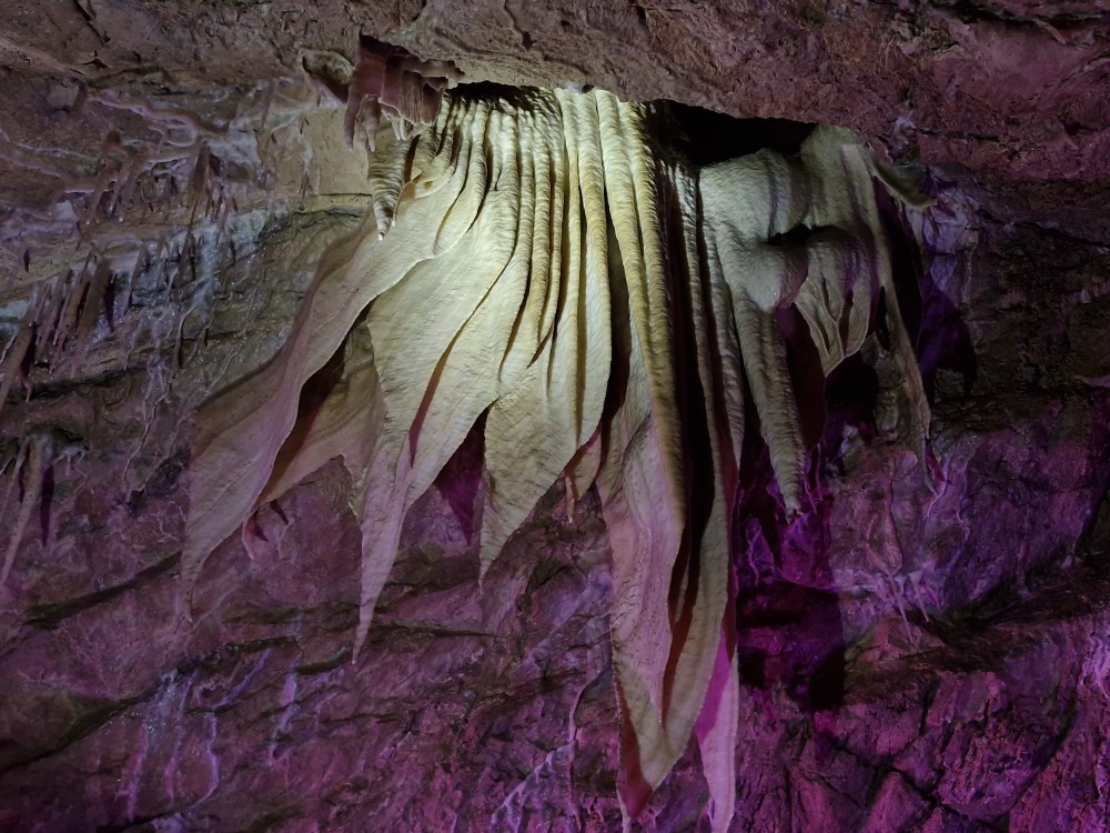 Atrakcje w okolicy Stronia Śląskiego - Jaskinia Niedźwiedzia