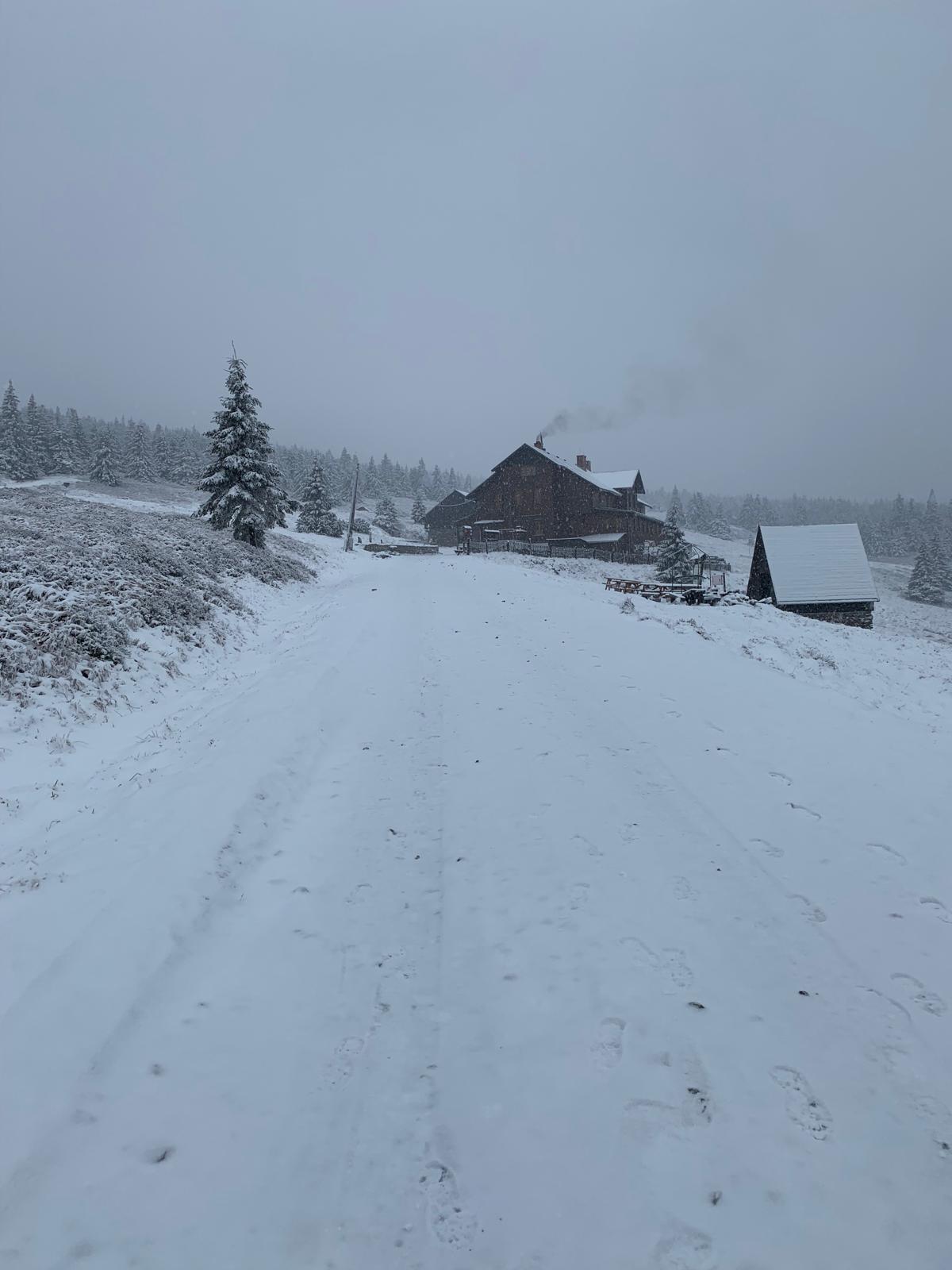 Atrakcje w okolicy Stronia Śląskiego - Atrakcje Stronie Śląskie - Śnieżka - Widok na schronisko